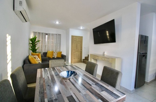 Cerritos Apartment | Beautiful family pool, near the beach by Gpsrentas