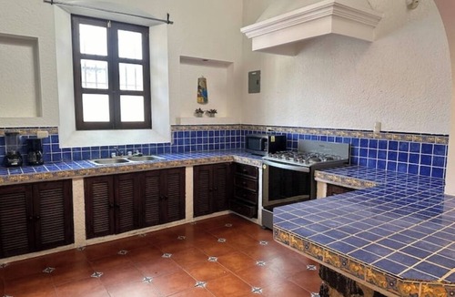 Zona 4 House | Beautiful family house next to Antigua Guatemala