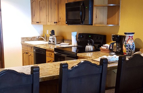 San Jose del Cabo Condo | Beautiful Oceanfront Coral Baja Condo with walking distance to Costa Azul Beach