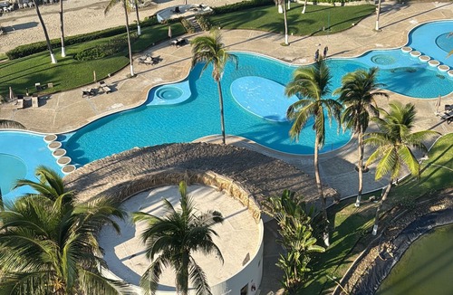 Playa Diamante Apartment | Beautiful Villa 5 minutes from beach at a golf course!