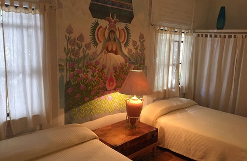 Emiliano Zapata Bed & Breakfast | Bed and breakfast Bugambilias