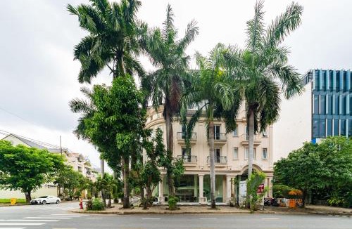 Phu My Hung Apartment | Belvilla Luxury Hotel Near SECC Formerly Sunshine Garden Hotel