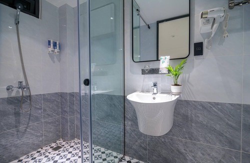 Nha Be Hotel | Bin Bin Hotel 17 - Near GS Metro City