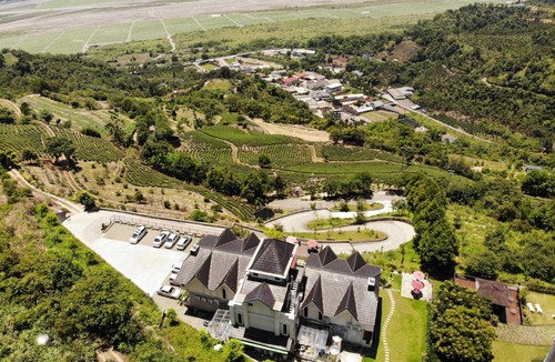 Datong House | Black Chimney