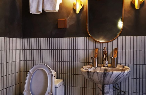 Luohu Hotel | Black Gold Factory Boutique Design Hotel