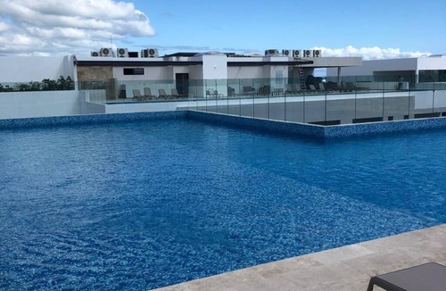 Tohoku Condo | Blue condo a few steps from the beach