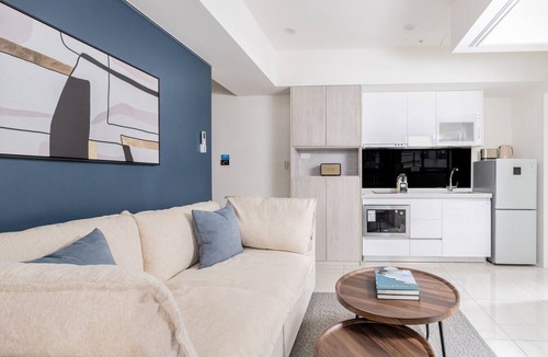 Xinyi Apartment | Blueground | Liping District, balcony, nr Taipei 101 (TPE-6)