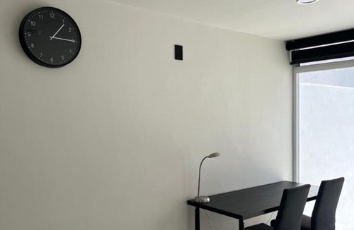 Guadalajara Apartment | Bonito espacio de habitación con terraza, cocina y baño privado en Oasis Malvas - World Cup visitors welcome!