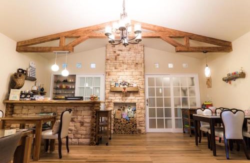 Taitung City Centre House | Books & Woods Bed and Breakfast