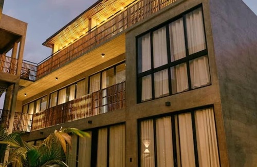 Brisas de Zicatela House | Boutique Retreat Near Beach w/Pool & Garden