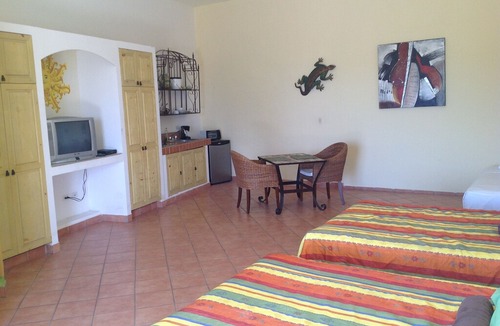 El Tezal Apartment | BRAND NEW HUGE STUDIO 2 FULL BEDS FURNISHED WITH POOL 1 BLOCK FROM THE BEACH