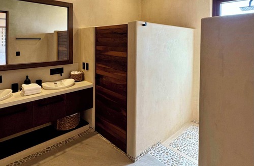 Zihuatanejo Apartment | Brand New LUX PH CAUMA residential