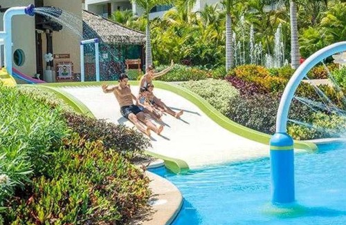 Villa Juarez Apartment | Bright 2-bedroom a Condo with AC in fabulous Riviera Maya