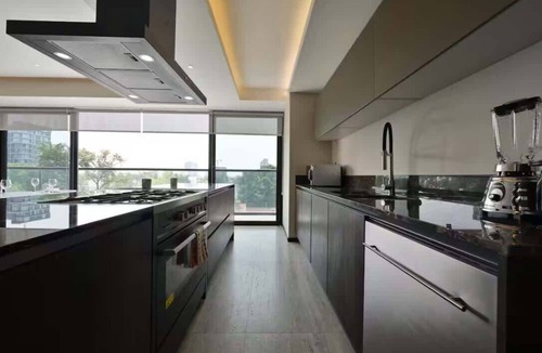 Zona Minerva House | Bright 3BR | Pool, gym & city views