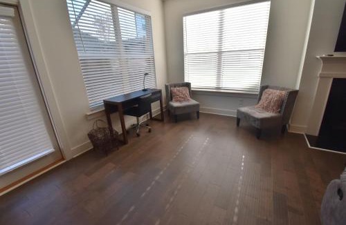 Winder Villa | Bright, charming, modern townhouse in Winder