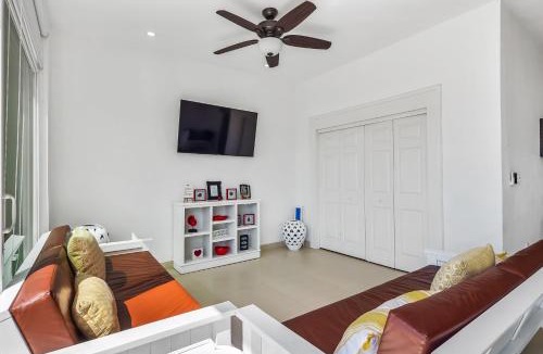 La Paloma House | Bright Dog-Friendly Villa with Beach Views, Private Patio, Outdoor Pool, Kitchen