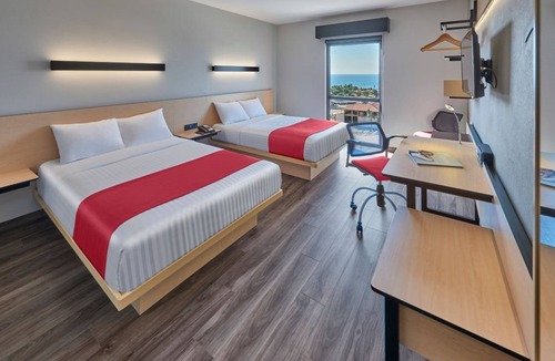 North Hotel Zone Hotel | Budget-Friendly Rooms with Pool Access Near Marina Vallarta - 2 Units