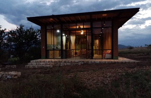Oaxaca House | Bungalow at the foot of the mountain 2