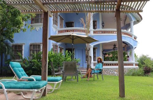Brisas de Zicatela Resort | Bungalows Santa Cruz