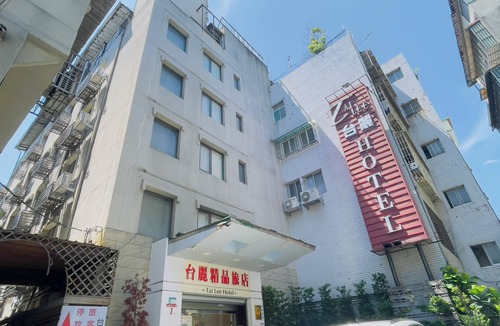 Taishan House | BY Charming hotel in pleasant New Taipei City with AC near airport MRT line