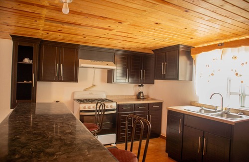 Creel Cabin | Cabaña de Chepina Fabulous 5-bedroom cabin in Creel Bocoyna perfect for groups