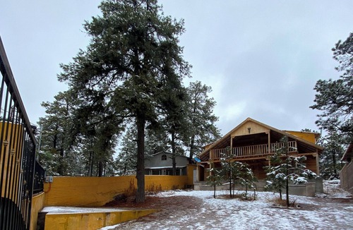 Creel Cabin | Cabaña de Chepina Fabulous 5-bedroom cabin in Creel Bocoyna perfect for groups