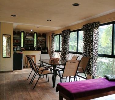 Cuetzalan del Progreso Ski Chalet | CABAÑA EL SALTO 2