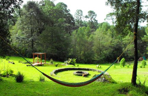 Valle de Bravo Hotel | Cabañas Alpinas López Fontes