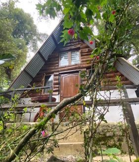 San Mateo Milpas Altas House | Cabañita del bosque de la cumbre de san Bartolo Milpas Altas