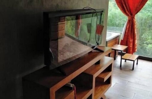 Mazamitla Cabin | CABANA MERLOT PINHEIROS DO RIO NEXT TO A WATERFALL