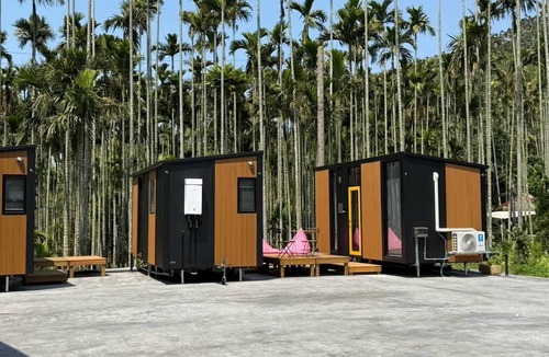 Gukeng Cabin | California Good Day Campground 3 by Tiny Away (加州好日子露營區3)