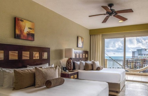 Playa Mujeres Villa | CANCUN 2 BR WATERFRNT PENTHOUSE VILLA DEL PALMAR-other size suite also available