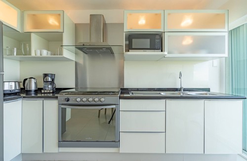 Zona Hotelera Apartment | Cancun Chic, beachfront apartment, 3 bedrooms, 3 bathrooms