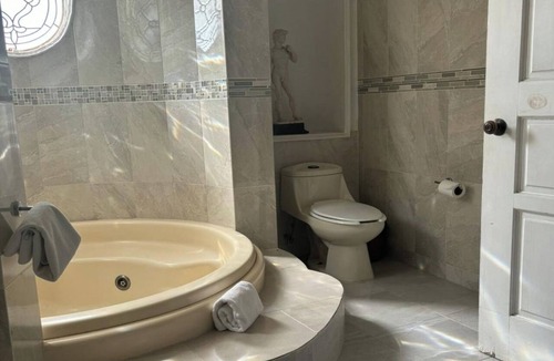 Celaya Hotel | Capital O Gran Hotel Campestre