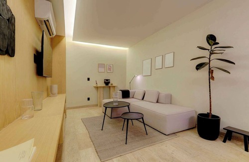 Polanco Apartment | Capitalia | Aristoteles Polanco w/Balcony View