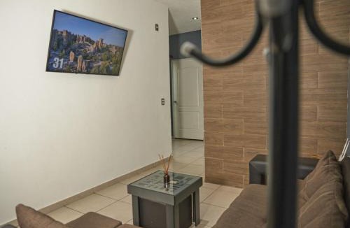 Ciudad Guzman House | Casa almendros 31