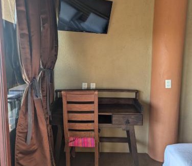 Zihuatanejo Bed & Breakfast | Casa Arcoiris Zihuatanejo B&B