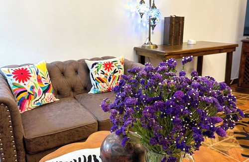 Ciudad Vieja House | Casa Balam, a relaxing home with stunning volcanic views near Antigua