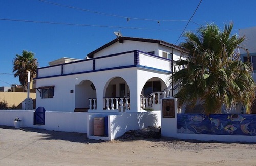 Centro House | Casa Bianchi Private Beach View Home Las Conchas