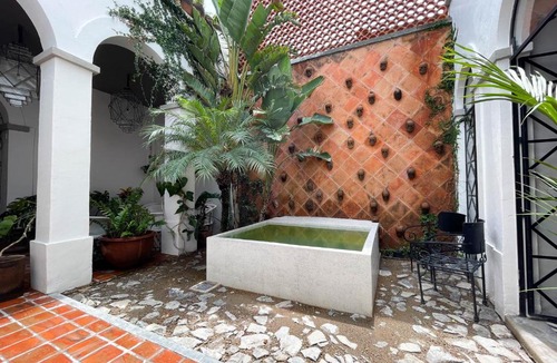 Americana Hotel | Casa Blanco by Barrio Mexico