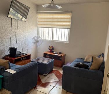 Leon House | Casa Brisa Blanca