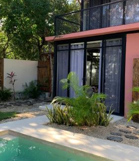 Soliman Bay House | Casa CÅLŪ Cozy & Confortable Jungle House with Pooll