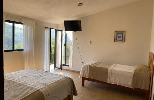 Xilitla Bed & Breakfast | Casa Camino a las Pozas