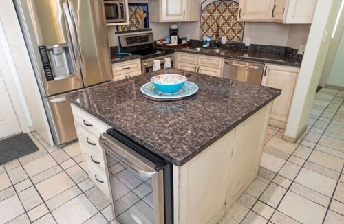 South Padre Island House | Casa Campeche-Sleeps 8/Pool/4 min walk to Beach