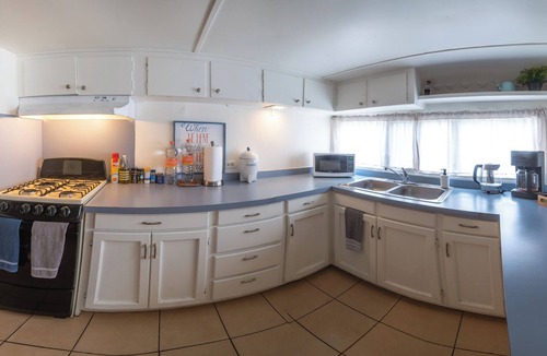 Ensenada House | Casa Capitan - BEACHFRONT living