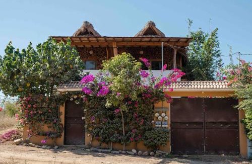 Puerto Escondido House | Casa cerro