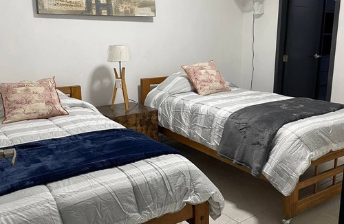 Zapopan House | Casa Chichen-Itzá - Spacious accommodation near Expo Guadalajara