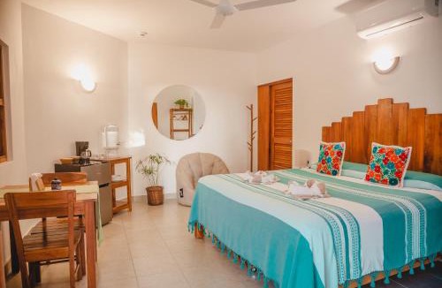 Soliman Bay Bed & Breakfast | Casa Colibrí Tankah