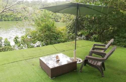 Puerto Barrios House | casa colibri cañón de rio dulce