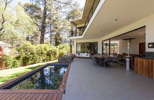 Valle de Bravo House | Casa con amplia terraza y jacuzzi